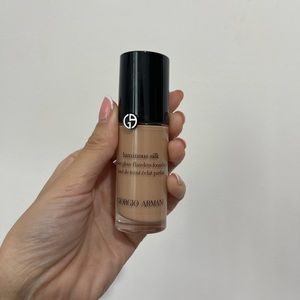 Giorgio Armani Mini Luminous Silk Foundation